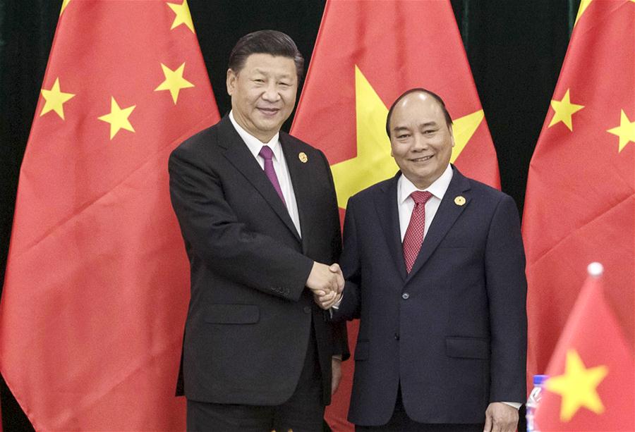 VIETNAM-CHINA-XI JINPING-NGUYEN XUAN PHUC-MEETING