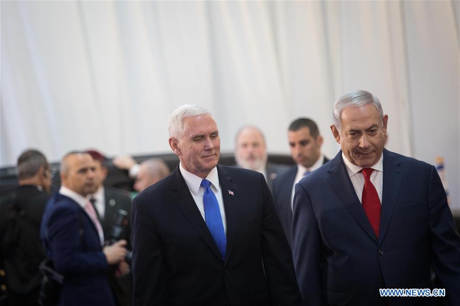 MIDEAST-JERUSALEM-NETANYAHU-PENCE-MEET