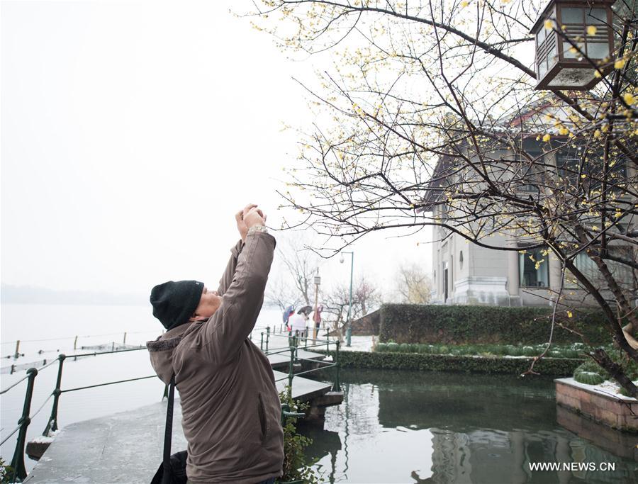 CHINA-HANGZHOU-SNOWFALL(CN)