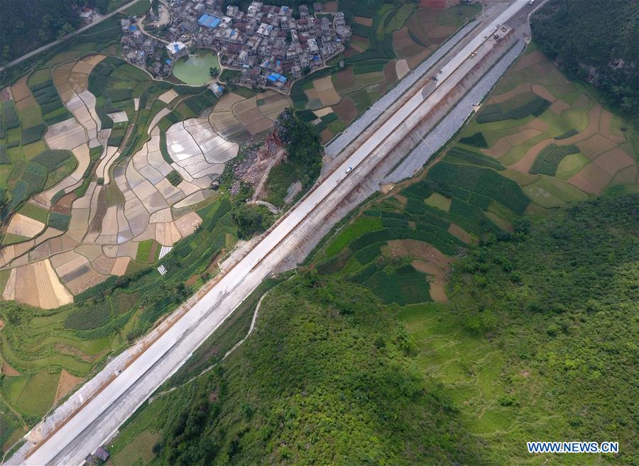 CHINA-GUANGXI-VIETNAM-EXPRESSWAY (CN)