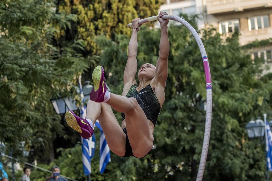 (SP)GREECE-ATHENS-ATHLETICS-STREET POLE VAULT-WOMEN