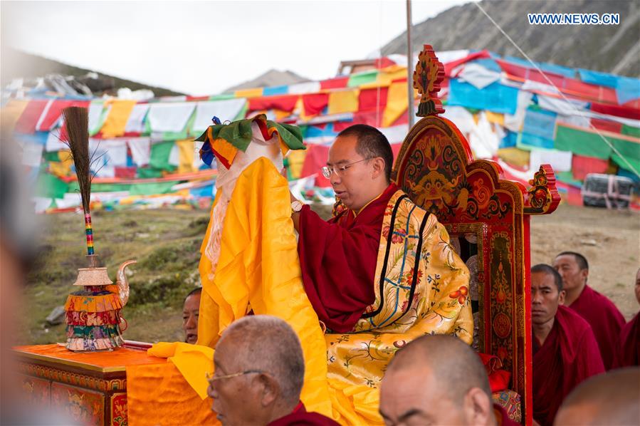 CHINA-TIBET-PANCHEN LAMA-LHAMO LHATSO LAKE WORSHIP (CN)