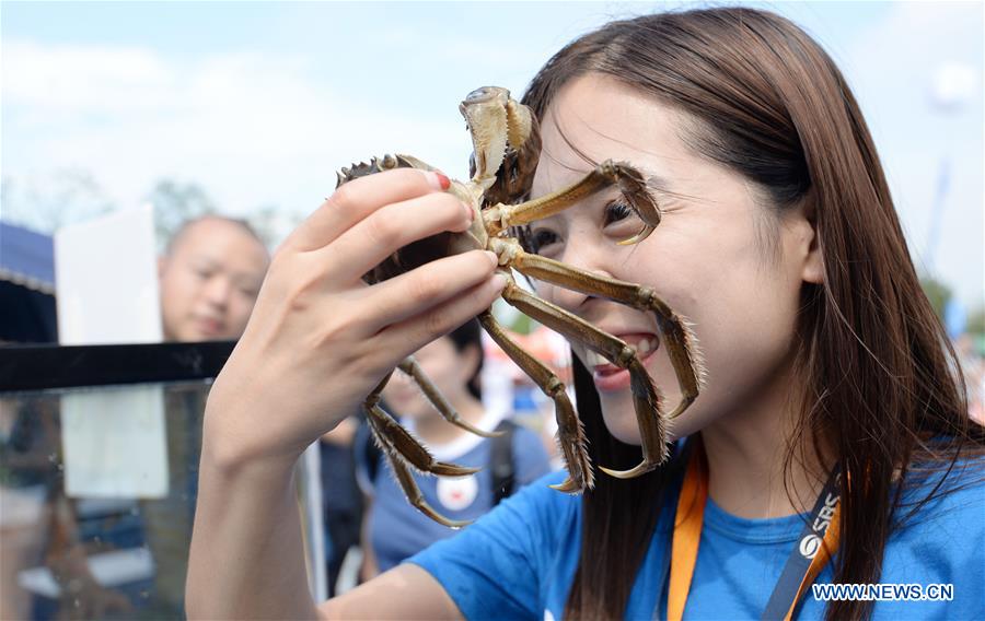 #CHINA-SUZHOU-FOOD CULTURE-CRAB-FESTIVAL (CN)