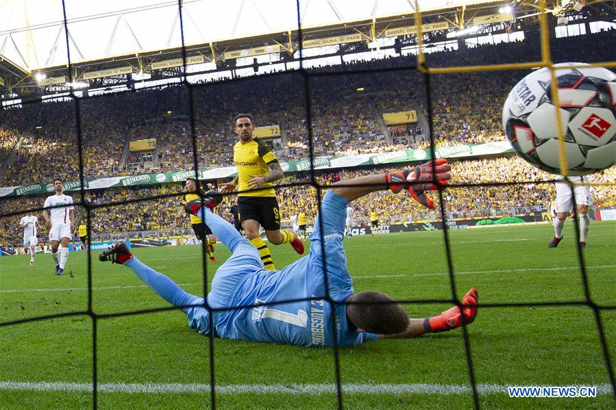 (SP)GERMANY-DORTMUND-SOCCER-BUNDESLIGA-BORUSSIA DORTMUND VS FC NURNBERG