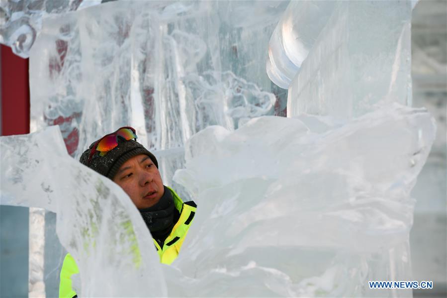 CHINA-HARBIN-ICE SCULPTURE-COMPETITION (CN)