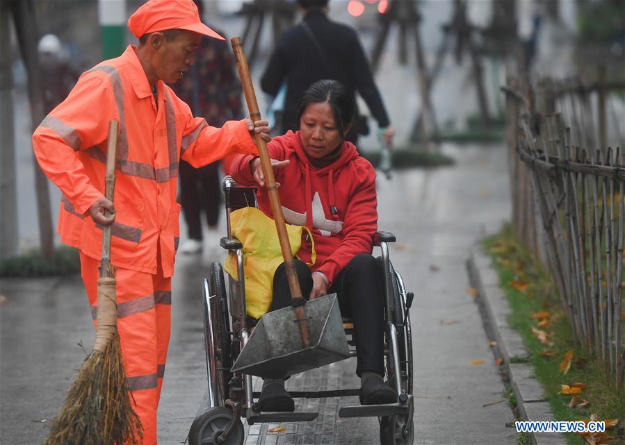 CHINA-FUJIAN-LONGYAN-HANDICAPPED WIFE