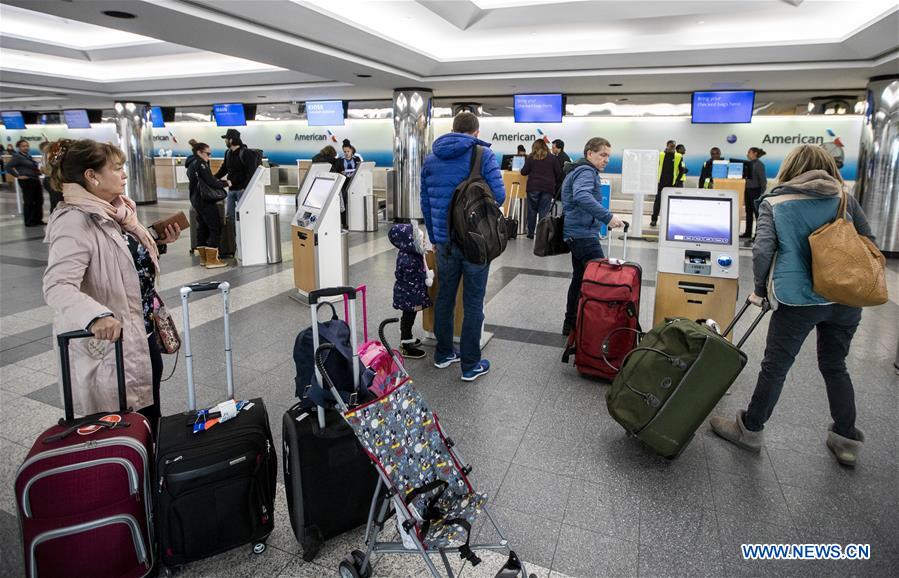 U.S.-NEW YORK-LAGUARDIA AIRPORT-STAFF SHORTAGE-FLIGHTS-HALTING