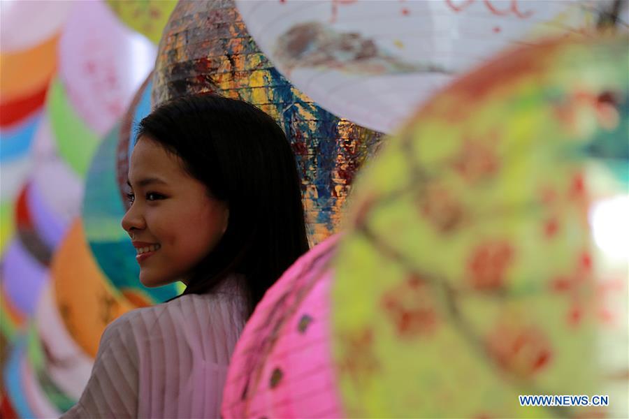 PHILIPPINES-MANILA-LANTERNS-CELEBRATION