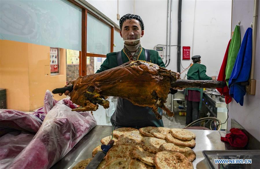 CHINA-XINJIANG-HETIAN-NIGHT MARKET (CN)