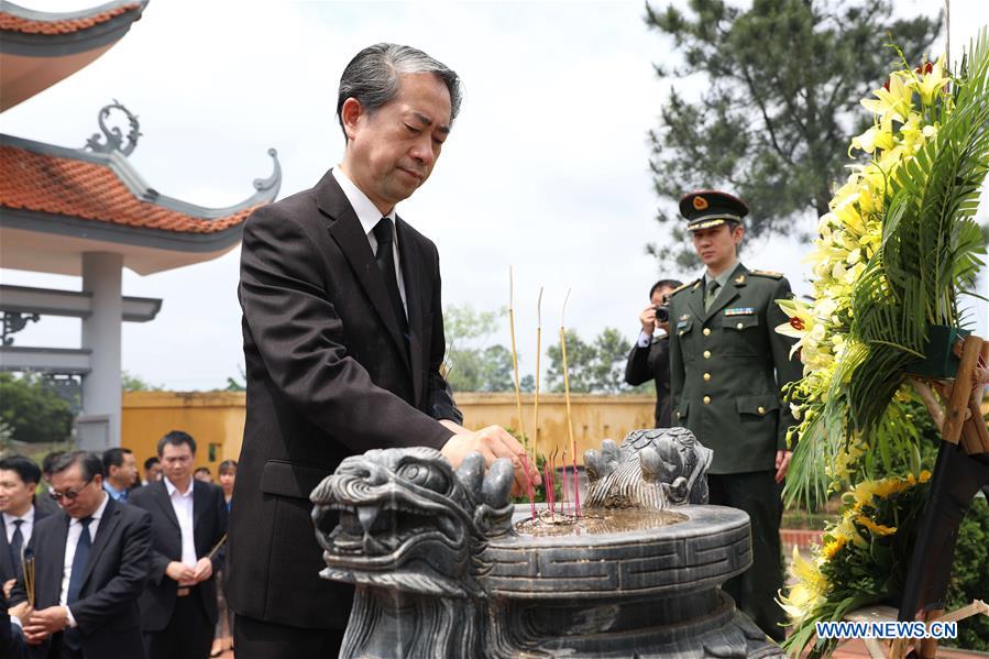 VIETNAM-THAI NGUYEN-CHINESE MARTYRS-TOMB SWEEPING