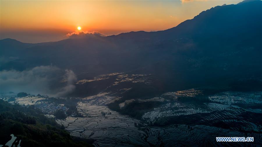 XINHUA PHOTOS OF THE DAY