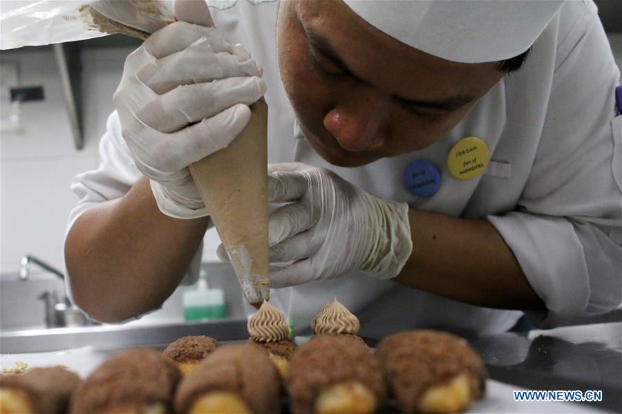 MYANMAR-YANGON-HEARING-IMPAIRED PASTRY CHEF