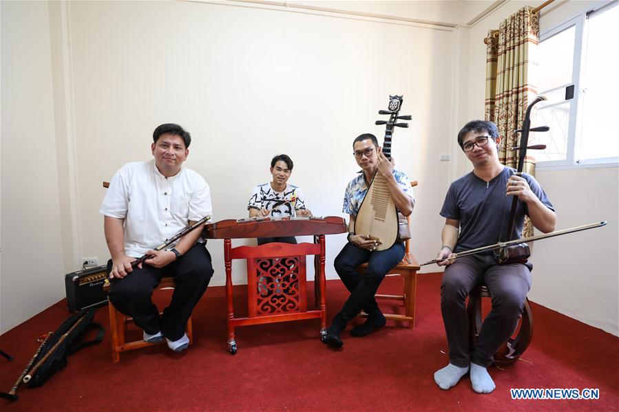 THAILAND-BANGKOK-CHINESE FOLK MUSIC LOVERS