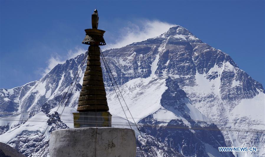 CHINA-TIBET-MOUNT QOMOLANGMA-SCENERY (CN)