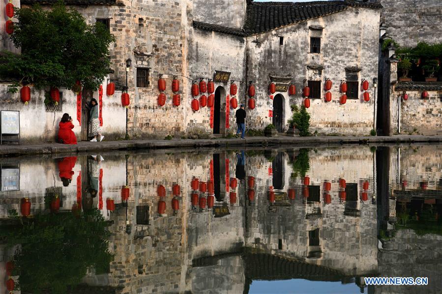 CHINA-ANHUI-HONGCUN VILLAGE-MORNING (CN)