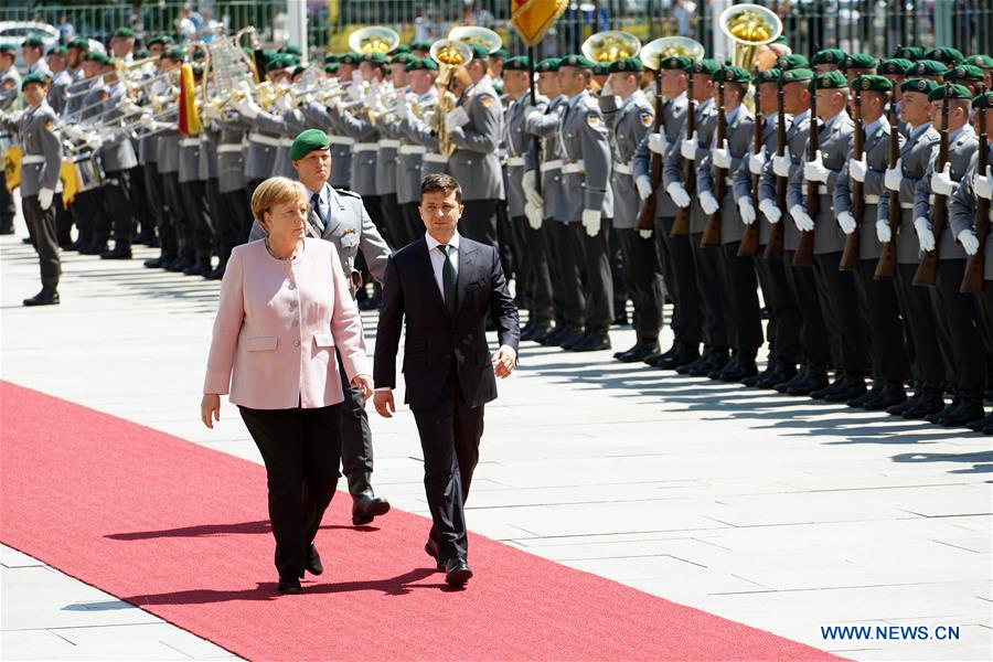 GERMANY-BERLIN-MERKEL-UKRAINE-PRESIDENT-MEETING