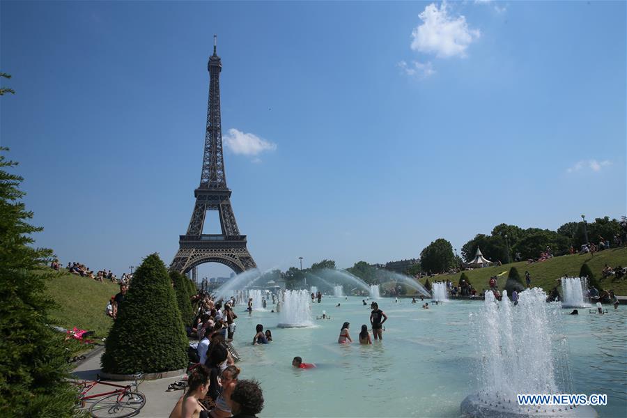 FRANCE-PARIS-HEAT WAVE