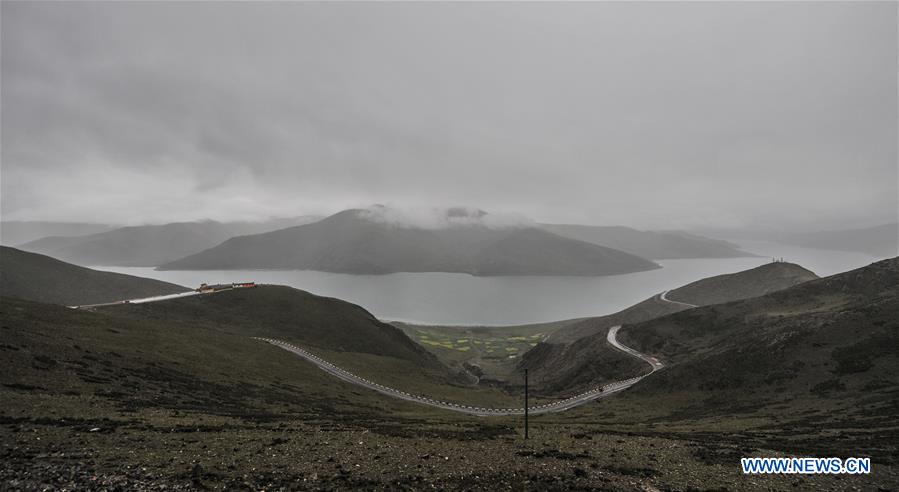 CHINA-TIBET-YAMZBOG YUMCO LAKE-SCENERY (CN)