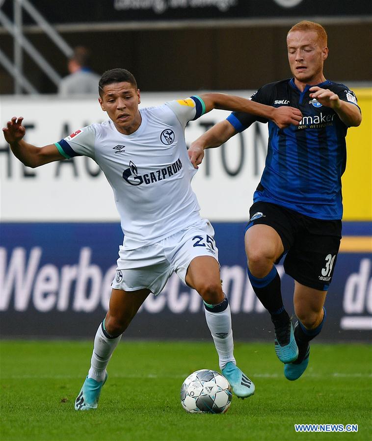 (SP)GERMANY-PADERBORN-SOCCER-BUNDESLIGA-SCHALKE 04 VS PADERBORN