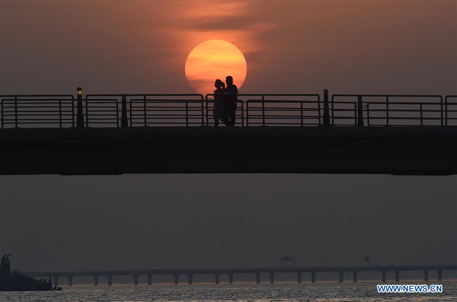 KUWAIT-KUWAIT CITY-SEASIDE-SUNSET