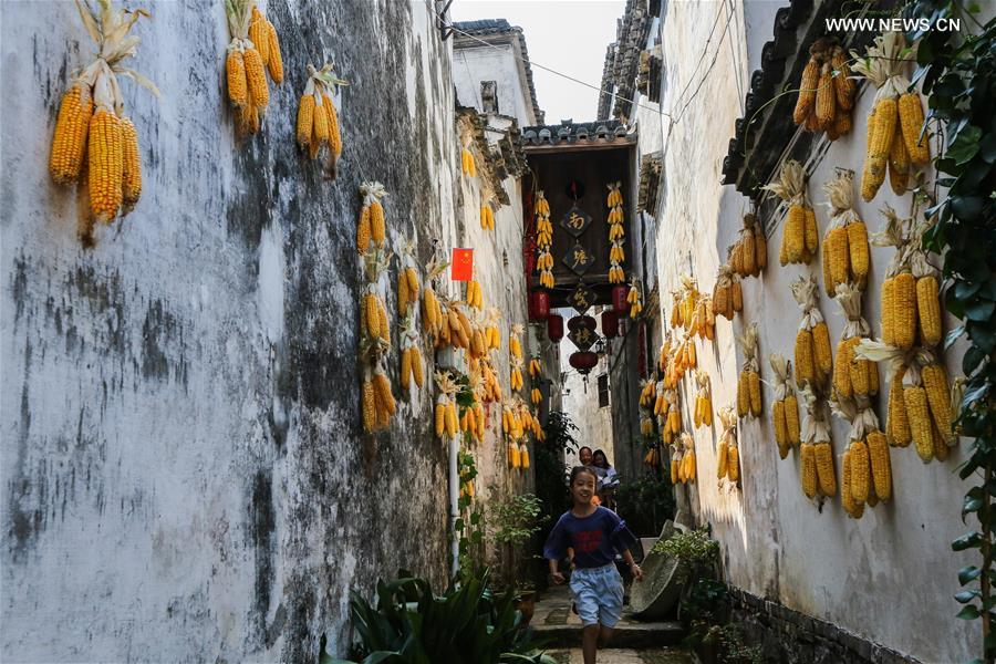 CHINA-ZHEJIANG-JIANDE-ANCIENT TOWN (CN)