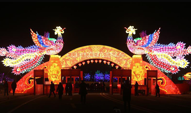 People celebrate upcoming Lantern Festival across China