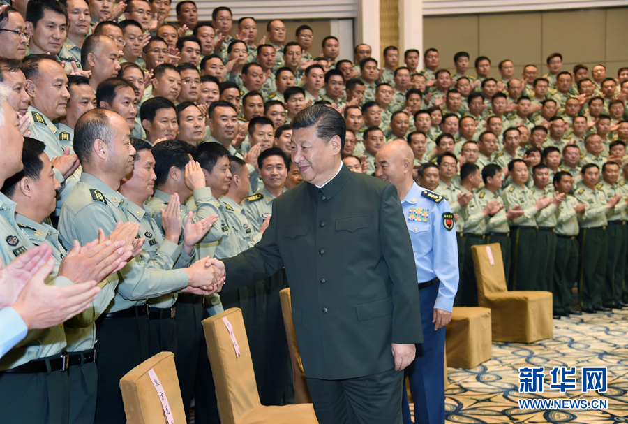 6月22日，正在山西省考察工作的中共中央總書記、國家主席、中央軍委主席習近平在太原接見駐晉部隊師以上領導干部和建制團單位主官。新華社記者 琚振華 攝