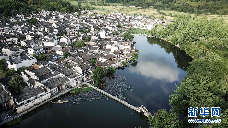 （新華全媒頭條·搶救古民居·圖文互動）（1）當(dāng)古民居遇上城鎮(zhèn)化，如何留住鄉(xiāng)愁？