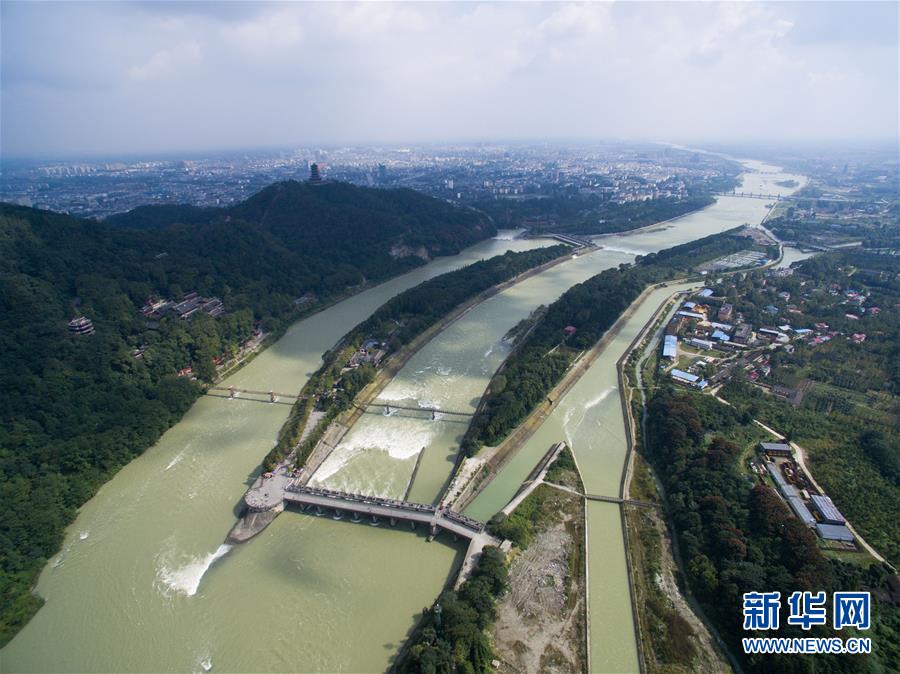 (新華全媒頭條·圖文互動)(5)最年輕的節(jié)日 最悠久的牽念——寫給首個中國農(nóng)民豐收節(jié)