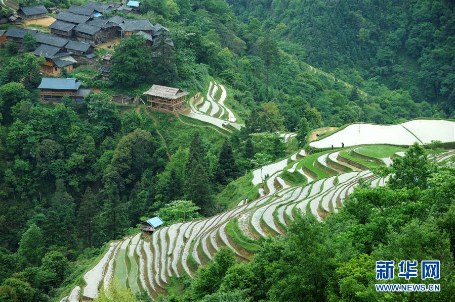 （兩會前夕看落實·圖文互動）（1）決戰(zhàn)脫貧攻堅 奮力后發(fā)趕超——貴州落實習近平總書記全國兩會重要講話精神紀實