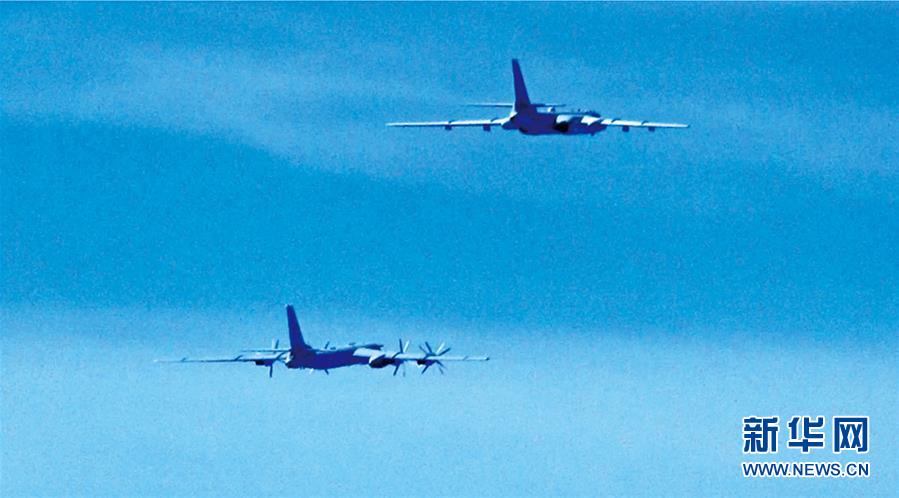 （新華全媒頭條·人民空軍70年·圖文互動）（9）陽光照耀奮飛的航程——黨中央、中央軍委和習主席關心人民空軍建設發(fā)展紀實