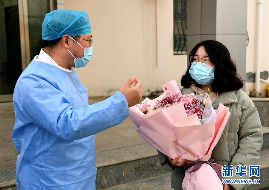 （聚焦疫情防控·圖文互動(dòng)）（3）女研究生在縣級(jí)醫(yī)院治愈：“我能挺過來，其他人也可以”