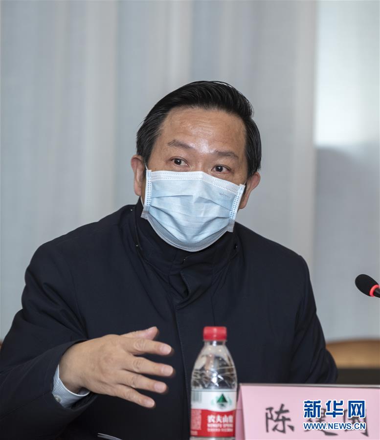 （聚焦疫情防控·圖文互動）（2）急防控所急，沖鋒勇向前——華中科技大學(xué)以科研攻關(guān)推動疫情防控救治觀察