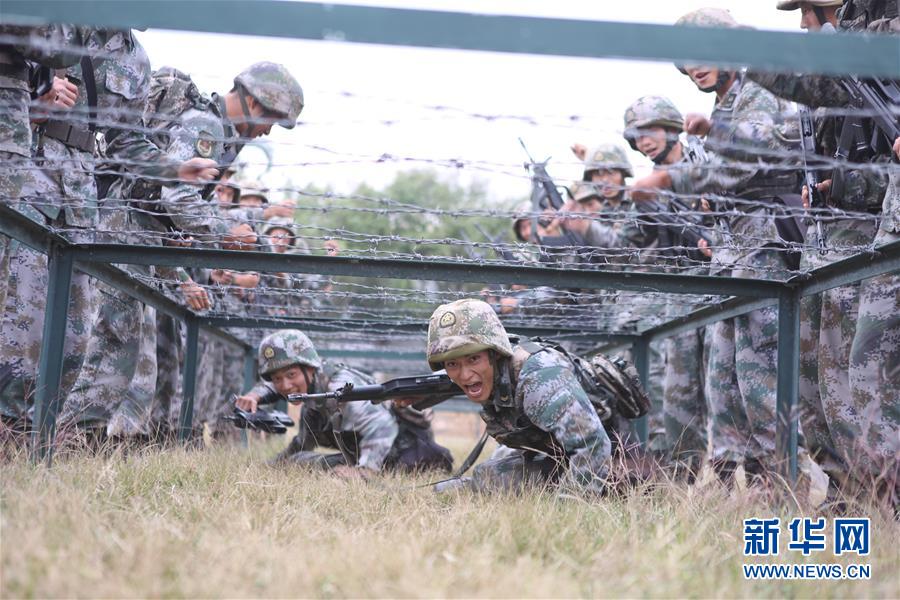 （在習(xí)近平強(qiáng)軍思想指引下·我們在戰(zhàn)位報(bào)告·圖文互動）（3）千里移防，鐵心跟黨走——南部戰(zhàn)區(qū)陸軍第75集團(tuán)軍某紅軍旅政治建軍、練兵備戰(zhàn)記事