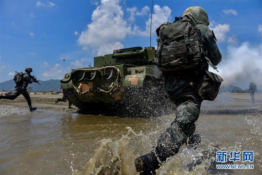 （在習(xí)近平強(qiáng)軍思想指引下·我們在戰(zhàn)位報(bào)告·圖文互動(dòng)）（2）從“鐵腳板”到“鋼履帶”——東部戰(zhàn)區(qū)陸軍第73集團(tuán)軍某旅紅四連練兵備戰(zhàn)記事