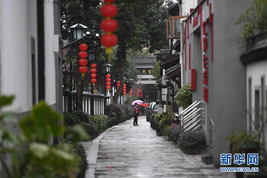 （在習(xí)近平新時(shí)代中國特色社會(huì)主義思想指引下——新時(shí)代新作為新篇章·習(xí)近平總書記關(guān)切事·圖文互動(dòng)）（4）鑄成防疫“鐵軍”——基層防疫“硬核”故事