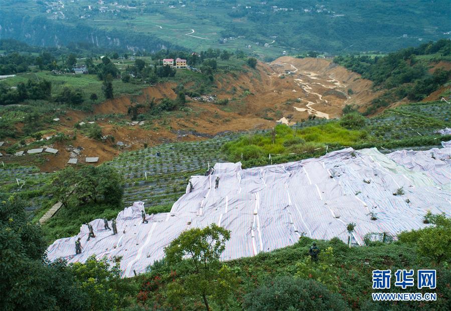 （在習(xí)近平新時代中國特色社會主義思想指引下——新時代新作為新篇章·習(xí)近平總書記關(guān)切事·圖文互動）（7）戰(zhàn)疫魔,斗洪魔——湖北全力應(yīng)對防疫、防汛疊加“雙考”