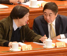 馮鞏、馮驥才出席政協(xié)全體會議