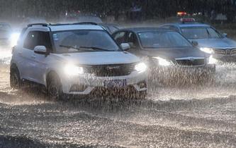 強(qiáng)降雨來襲 廣東多地暴雨預(yù)警