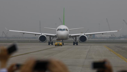 中國首款國際主流水準(zhǔn)的干線客機C919首飛成功