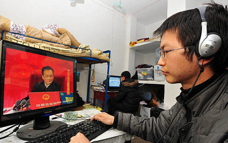 2010年網(wǎng)友關注溫家寶總理接受中國政府網(wǎng)、新華網(wǎng)聯(lián)合專訪