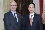 張高麗會見法國經(jīng)濟(jì)和財(cái)政部長