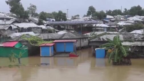 天災(zāi)！暴雨傾盆 孟加拉國(guó)難民村30萬人被困