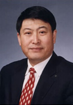 王振國(guó)：首屆“中國(guó)十大杰出青年“、北京振國(guó)腫瘤研究中心主任
