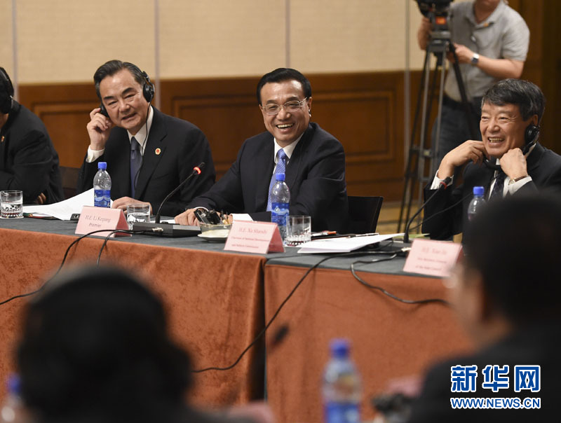  5月6日，國務院總理李克強在埃塞俄比亞首都亞的斯亞貝巴出席中非經貿人文座談會。 新華社記者 李學仁 攝 