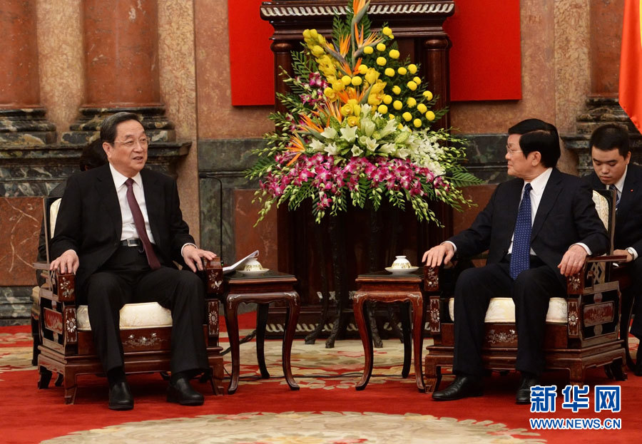 12月25日至27日，中共中央政治局常委、全國政協(xié)主席俞正聲對越南進行正式訪問。這是12月26日，俞正聲在河內會見越南國家主席張晉創(chuàng)。 新華社記者劉建生攝