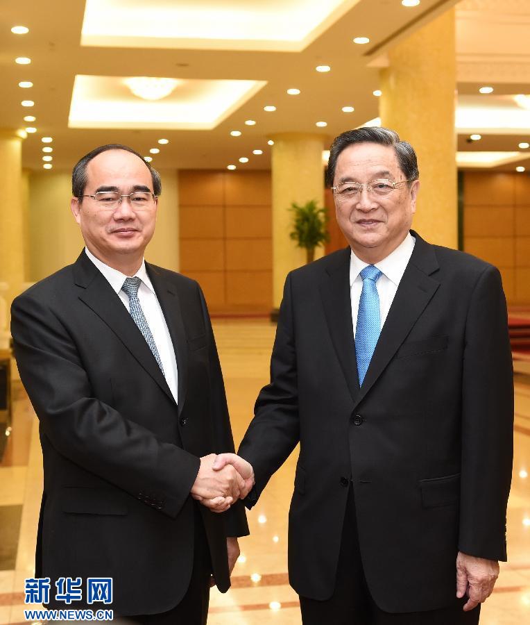 12月25日至27日，中共中央政治局常委、全國政協(xié)主席俞正聲對越南進行正式訪問。這是12月26日，俞正聲在河內與越南祖國陣線主席阮善仁舉行會談。 新華社記者劉建生攝