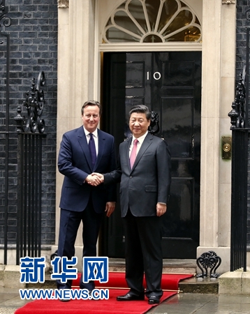 10月21日，國家主席習(xí)近平在倫敦唐寧街首相府同英國首相卡梅倫舉行會談。 新華社記者 鞠鵬 攝 
