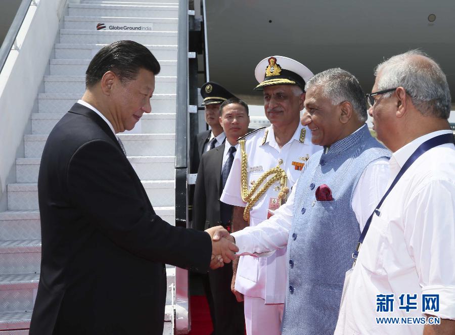 10月15日，國(guó)家主席習(xí)近平抵達(dá)印度果阿，應(yīng)印度總理莫迪邀請(qǐng)，出席金磚國(guó)家領(lǐng)導(dǎo)人第八次會(huì)晤。 新華社記者蘭紅光攝 